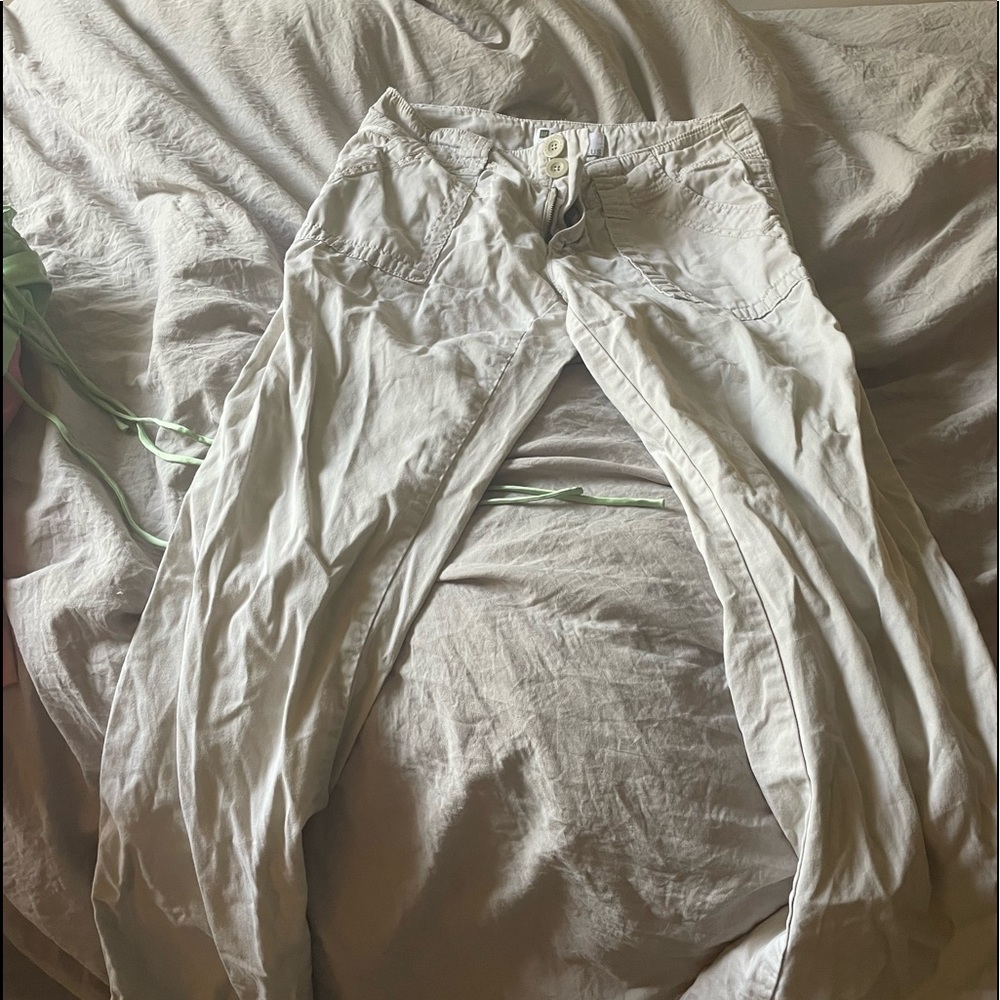 gap low rise cargo